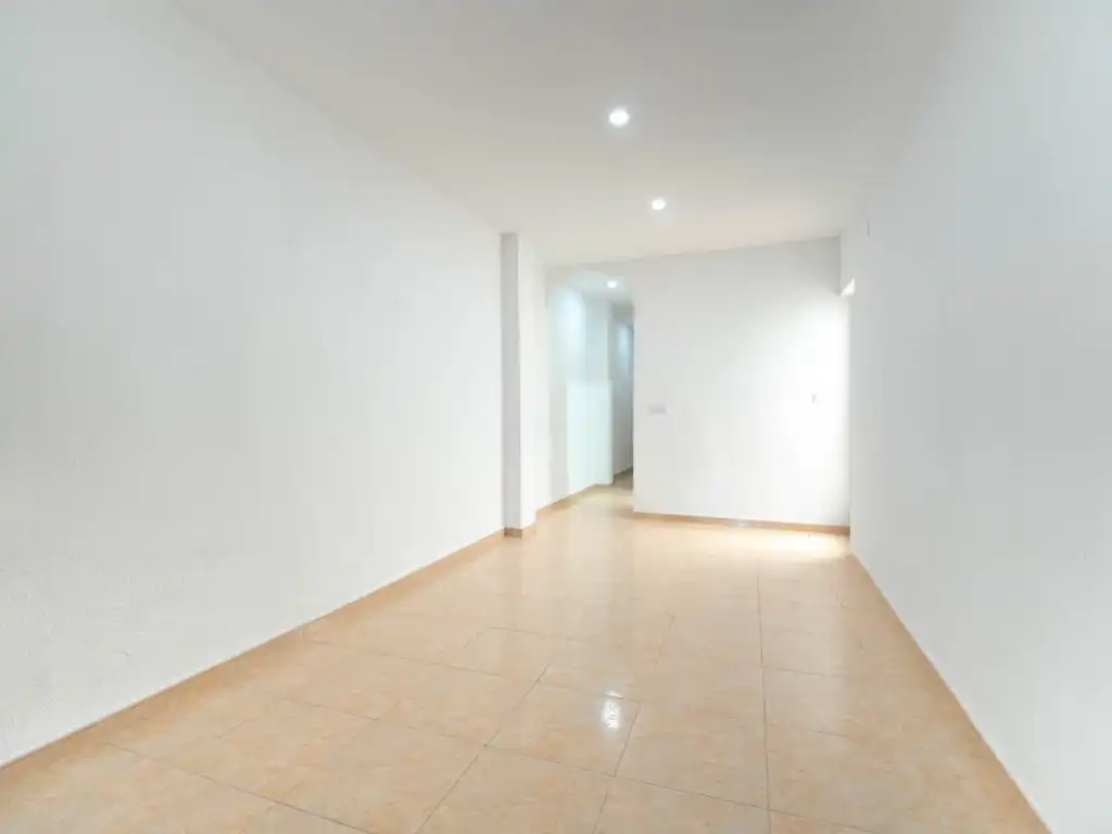 Planta baja en venta en La Pobla de Vallbona con Aire acondicionado, Calefacción y Terraza