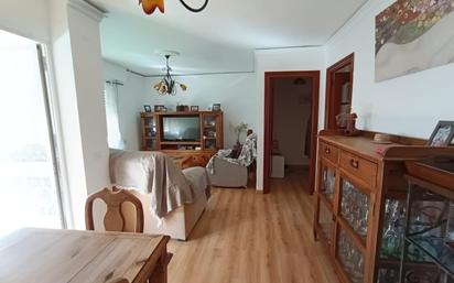 Sala d'estar de Pis en venda en Algeciras amb Aire condicionat, Terrassa i Traster