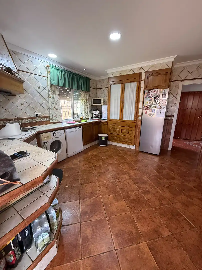 Kitchen of Houses for sale in El Puerto de Santa María  with Air Conditioner, Private garden and Storage room