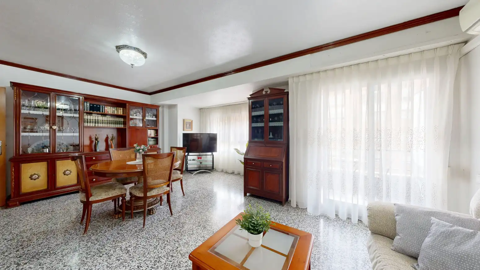 Sala de estar de Piso en venta en Valencia con Aire acondicionado y Balcón