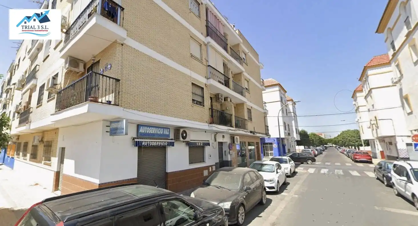 Vista exterior de Piso en venta en La Rinconada