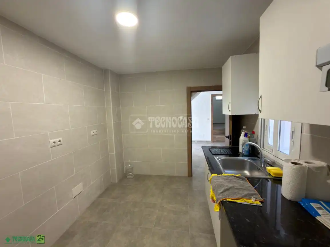 Cocina de Casa adosada en venta en El Romeral con Terraza