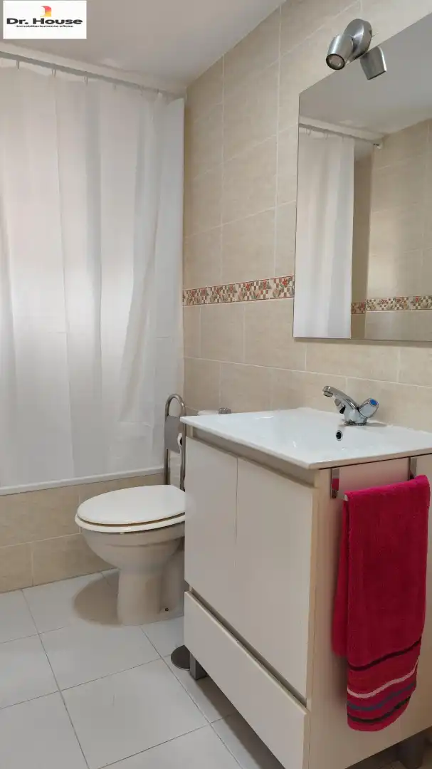 Badezimmer von Wohnung zur Miete in Málaga mit Terrasse, Möbliert und Ofen