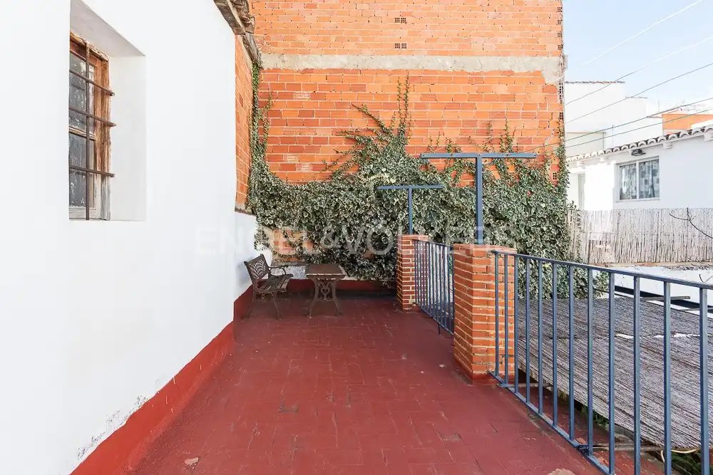 Terrassa de Casa adosada en venda en Gilet amb Calefacció, Terrassa i Moblat