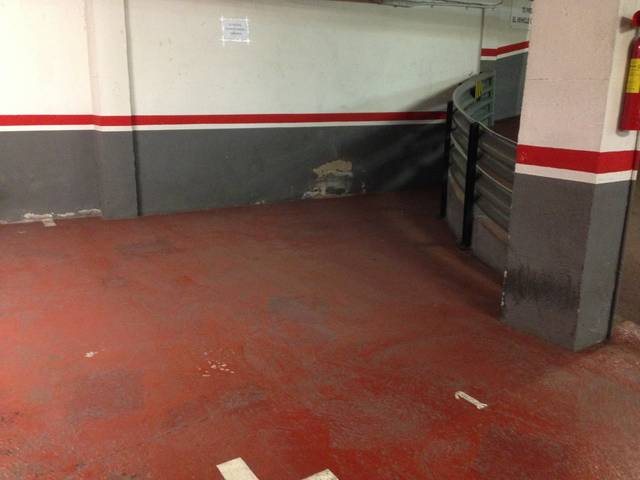 Garaje en Alquiler en Carrer de Calvet, 73 en Sant Gervasi- Galvany