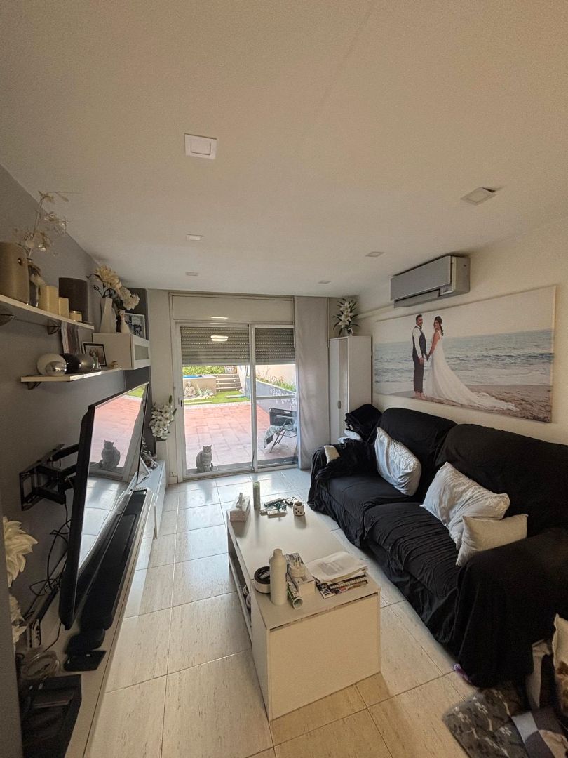 Sala d'estar de Pis en venda en Móra d'Ebre amb Aire condicionat, Calefacció i Parquet