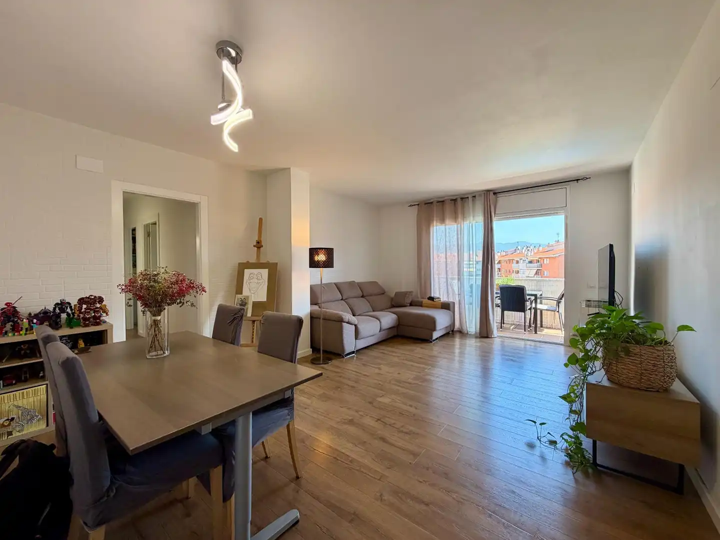Living room of Flat for sale in Canovelles  with Heating, Balcony and Community pool
