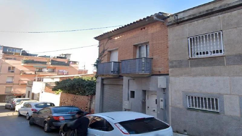 Vista exterior de Casa adosada en venda en Santa Coloma de Gramenet