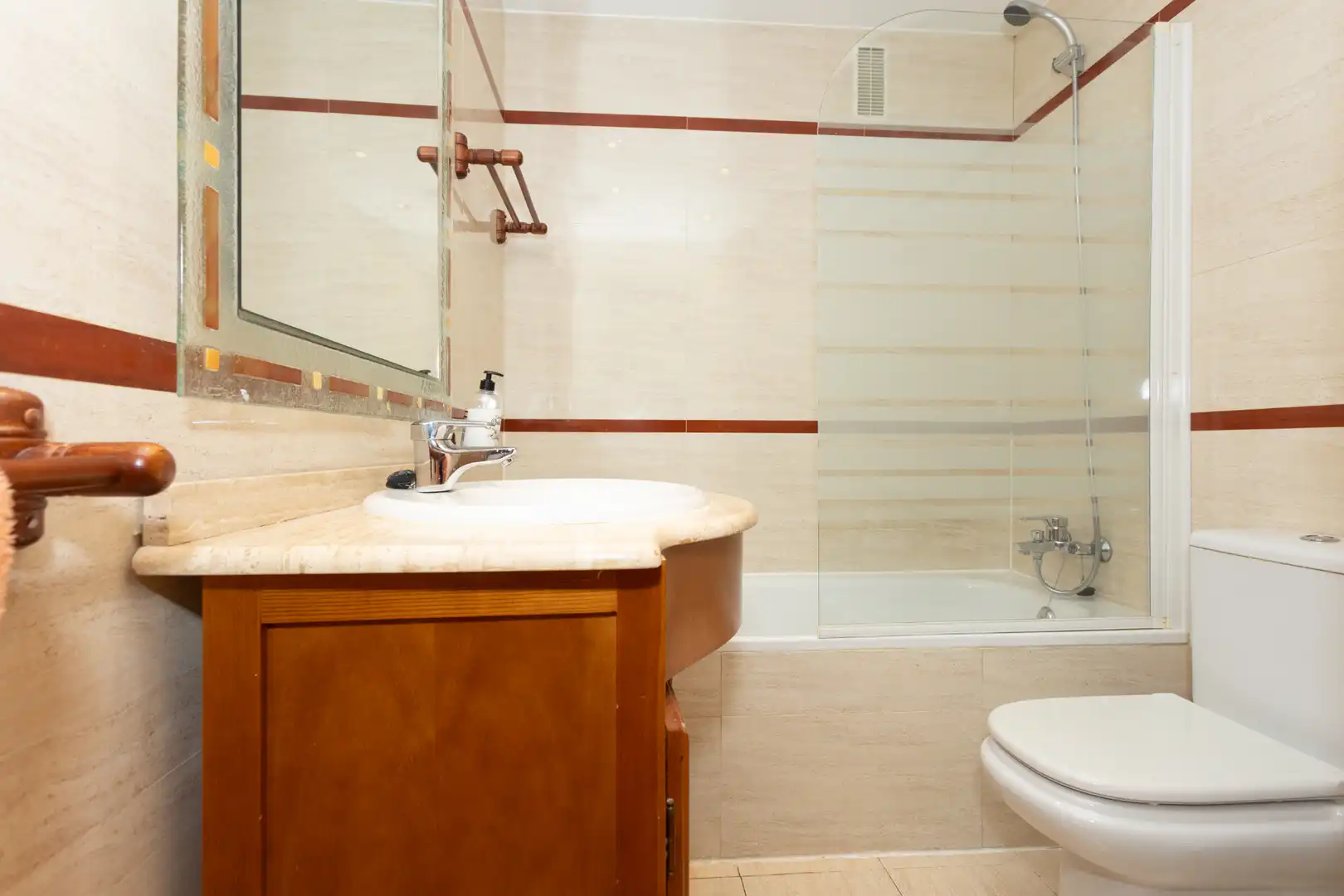 Bathroom of Flat for sale in Majadahonda  with Heating, Terrace and Storage room