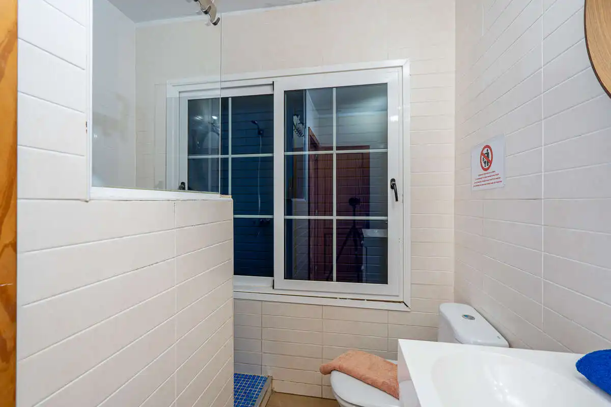 Badezimmer von Wohnungen zum Verkauf in Haría mit Terrasse und Möbliert