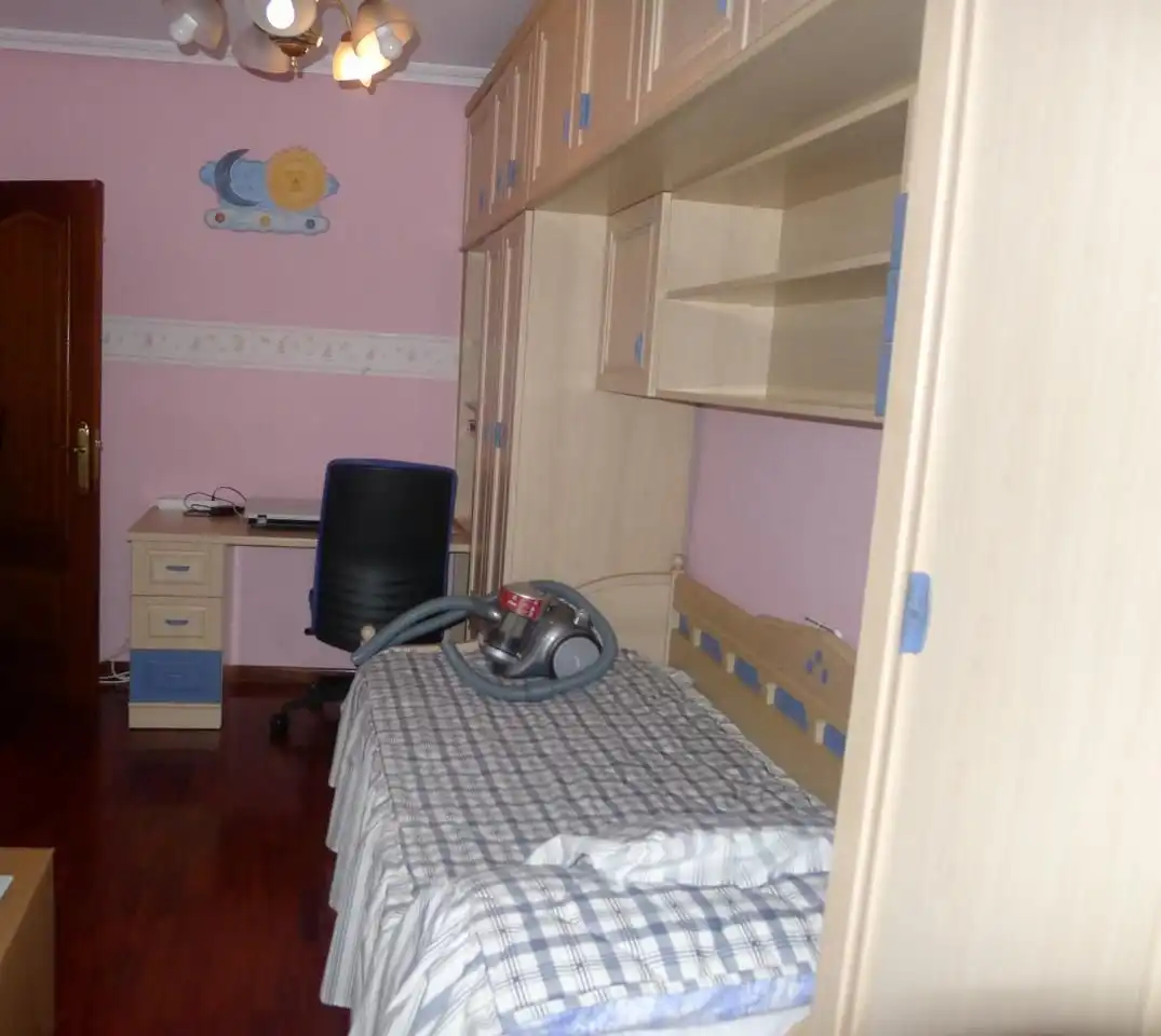 Bedroom of Flat for rent in Universidad