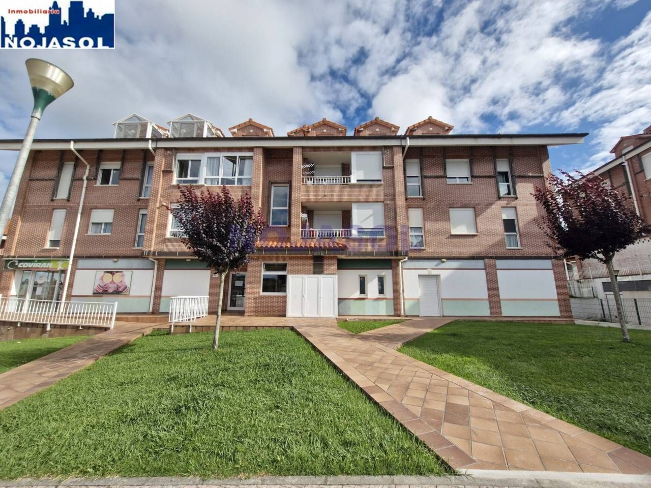 Vista exterior de Apartamento en venta en Meruelo con Calefacción, Terraza y Piscina comunitaria