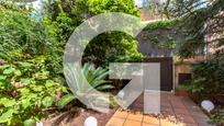 Jardí de Casa adosada en venda en Sant Feliu de Llobregat amb Aire condicionat, Calefacció i Jardí privat