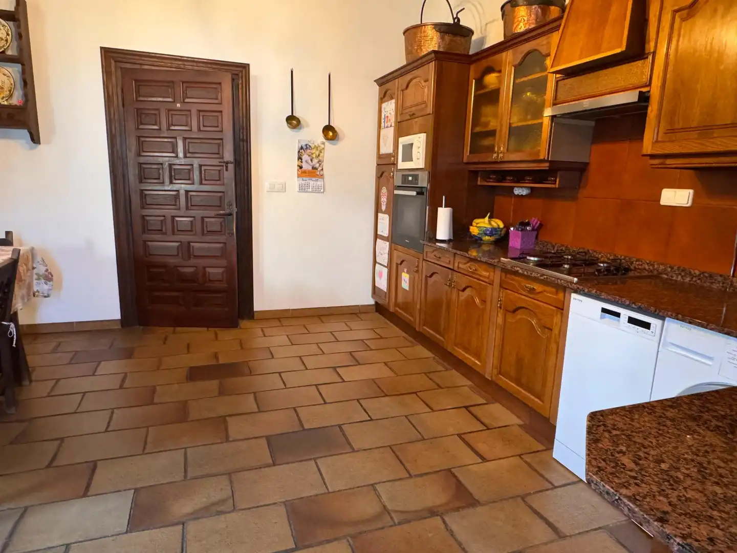 Cocina de Casa o chalet en venta en Los Corrales de Buelna  con Calefacción, Jardín privado y Terraza