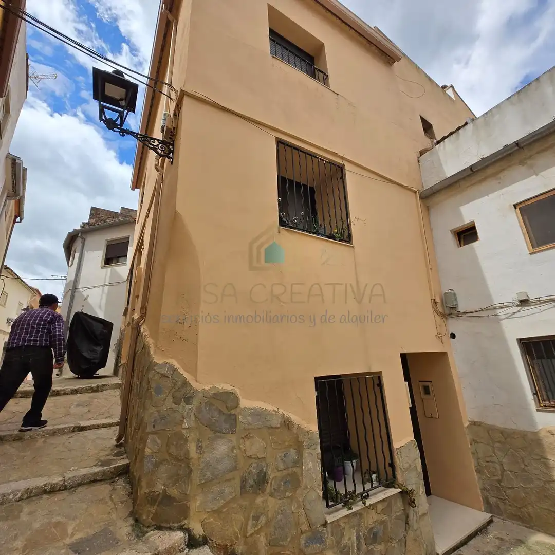 Vista exterior de Casa o xalet en venda en Mogente / Moixent amb Aire condicionat, Terrassa i Traster