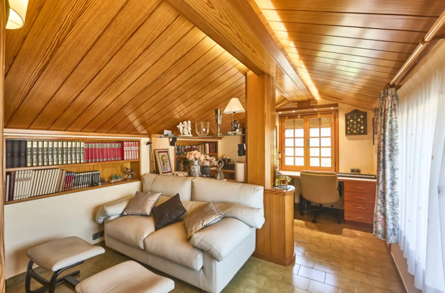 Sala de estar de Casa o chalet en venta en Monistrol de Montserrat con Aire acondicionado, Calefacción y Jardín privado