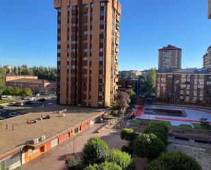 Vista exterior de Pis de lloguer en Valladolid Capital amb Terrassa