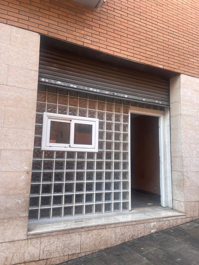 Exterior view of Premises for rent in Santa Coloma de Gramenet