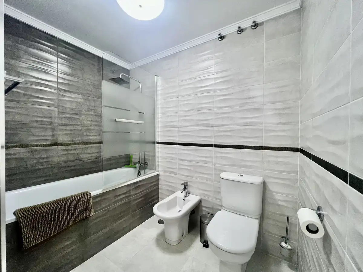 Piso con ascensor en venta en Torrequebrada, imagen 25