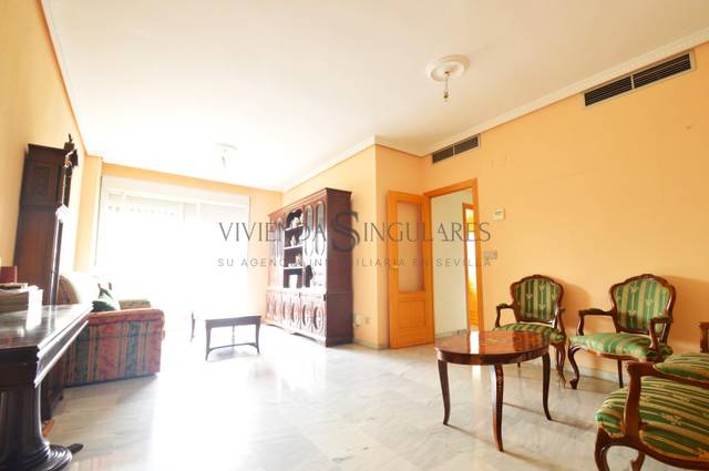 Piso en Venta en Triana Oeste