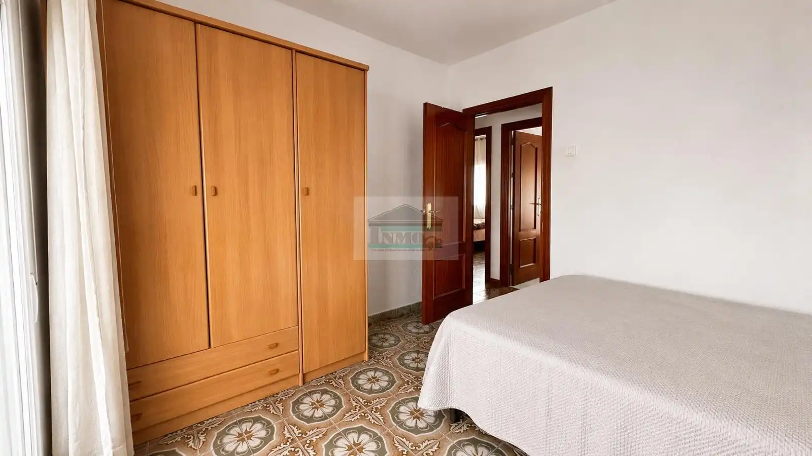 Bedroom of Flat for rent in Granada  with Air Conditioner, Furnished and Balcony