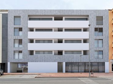 Local comercial en venta en Avinguda de Catalunya 108