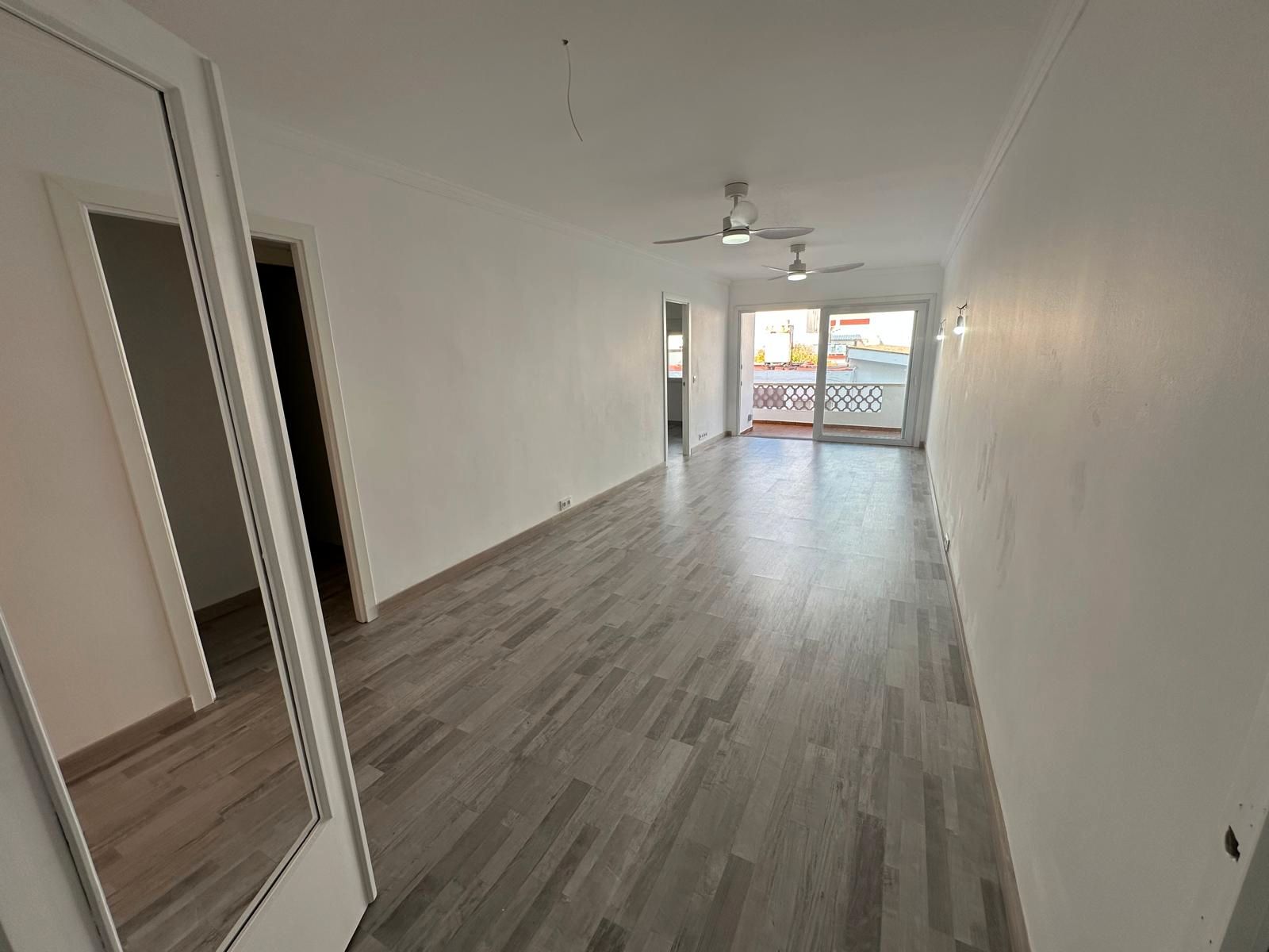 Dormitori de Apartament en venda en Es Castell amb Terrassa