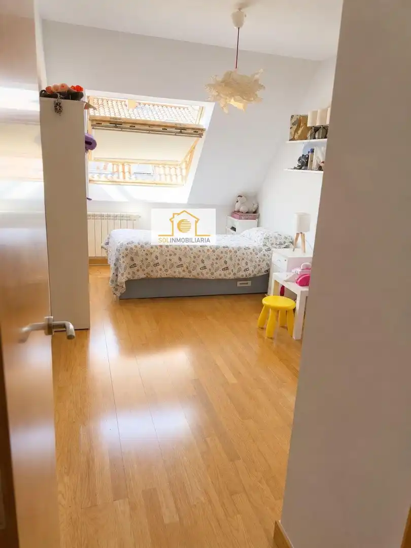 Attic for sale in Calle del Mastín Leonés, -1, Armunia