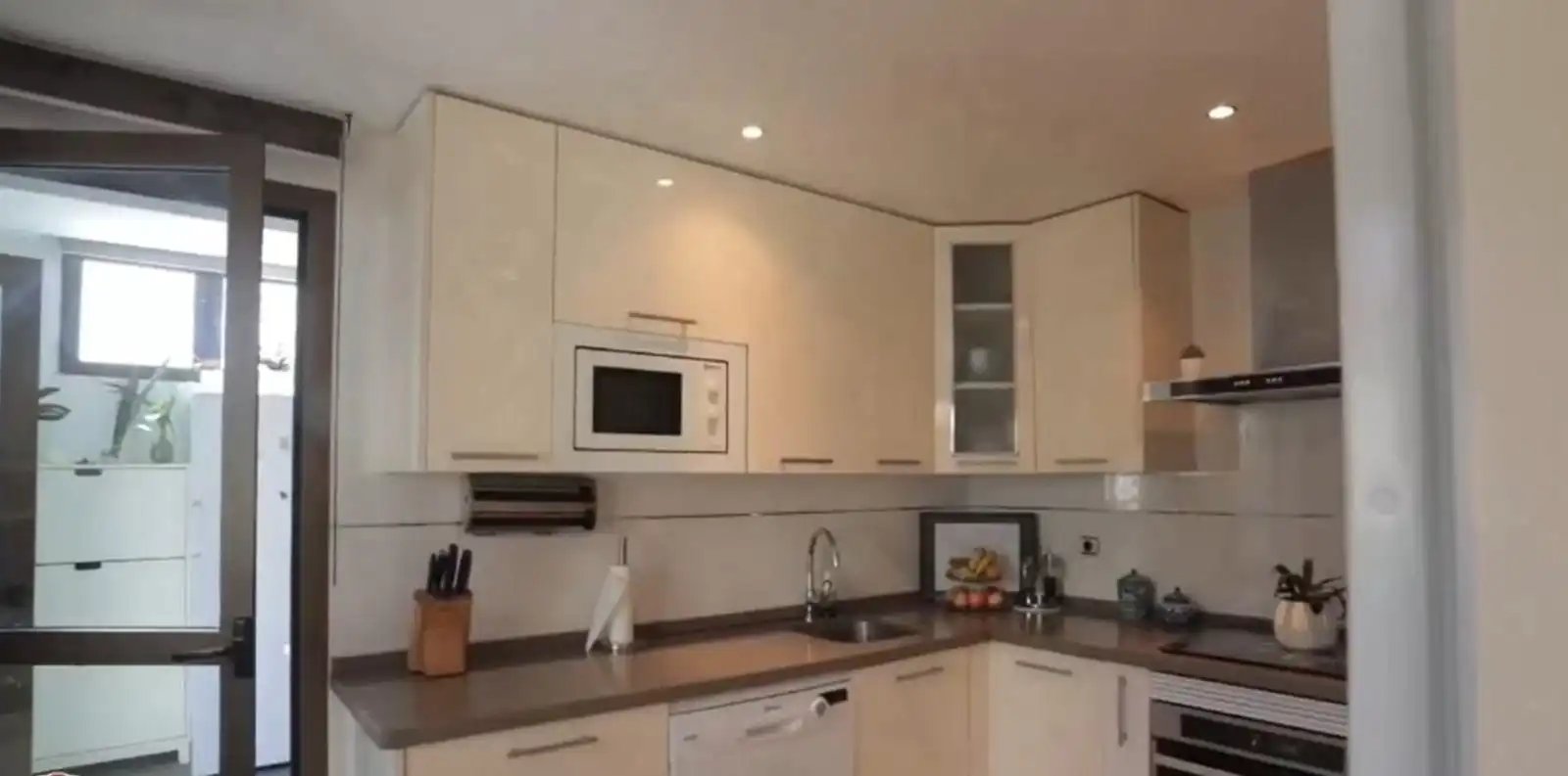 Cocina de Casa o chalet en venta en Algeciras con Aire acondicionado, Jardín privado y Terraza