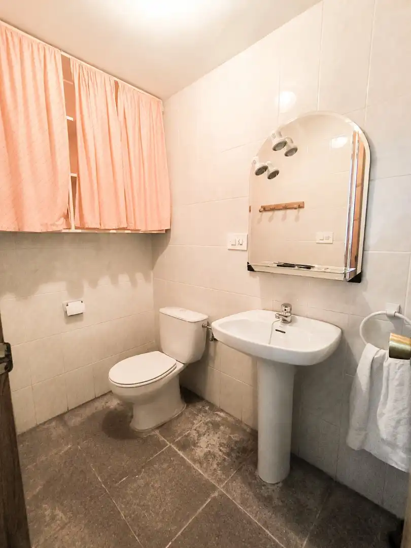 Baño de Casa o chalet en venta en El Burgo de Ebro con Aire acondicionado, Calefacción y Jardín privado