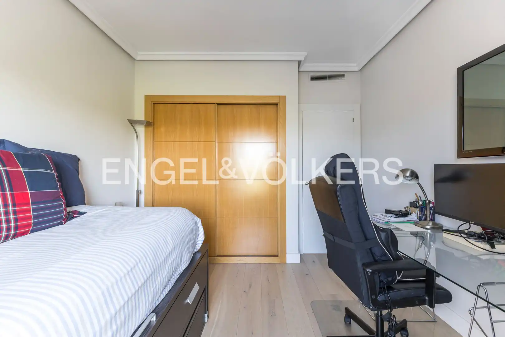 Flat for sale in Avenida de Pío XII, Castilla