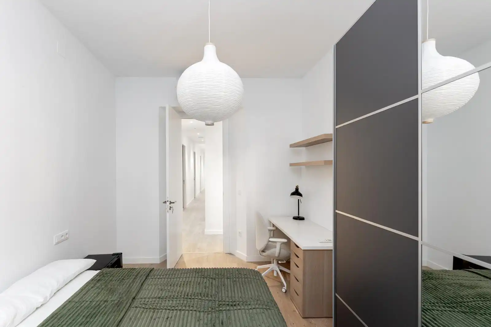 Bedroom of Apartments for rent in Granada  with Air Conditioner, Heating and Parquet flooring