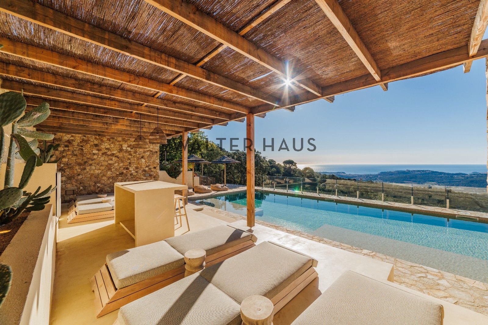 Terrassa de Casa o xalet en venda en Castell-Platja d'Aro amb Aire condicionat, Calefacció i Jardí privat