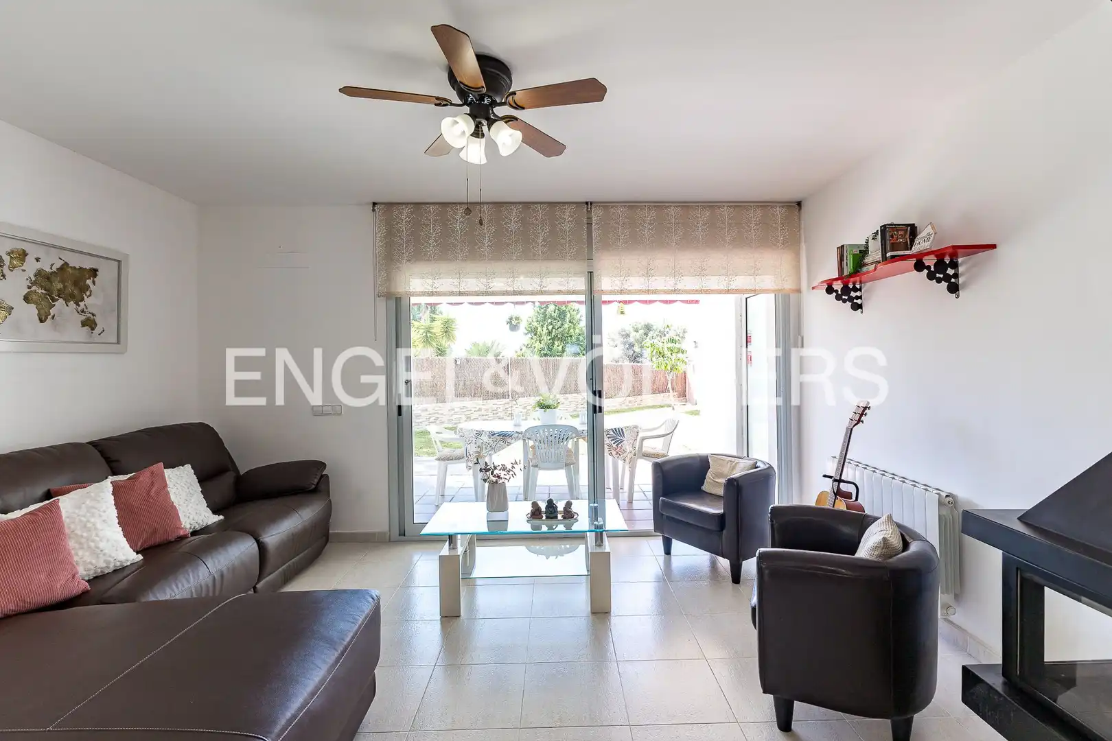 Sala de estar de Casa o chalet en venta en Calafell con Aire acondicionado, Calefacción y Jardín privado
