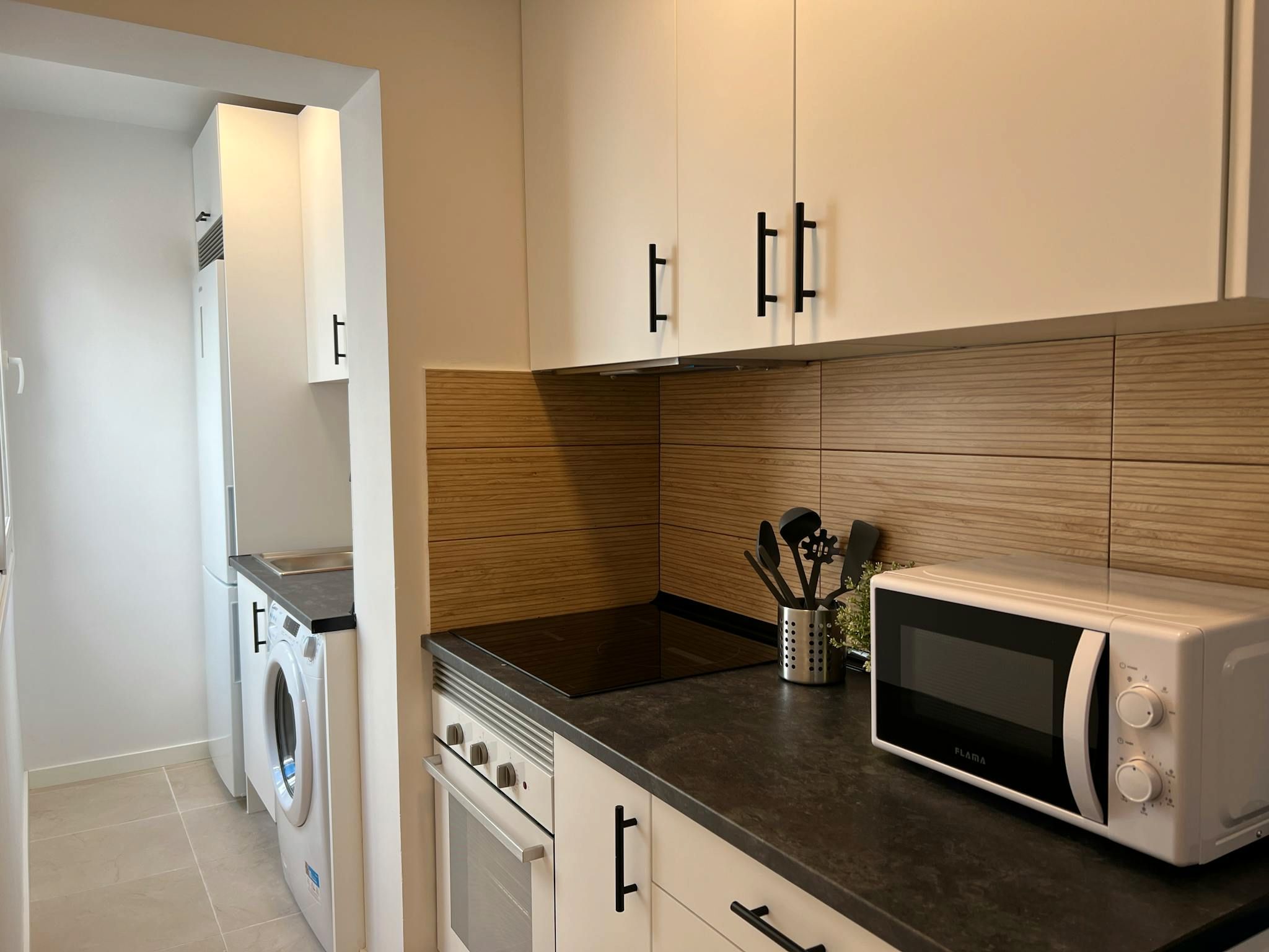 Cocina de Piso de alquiler en  Madrid Capital con Calefacción, Amueblado y Lavadora