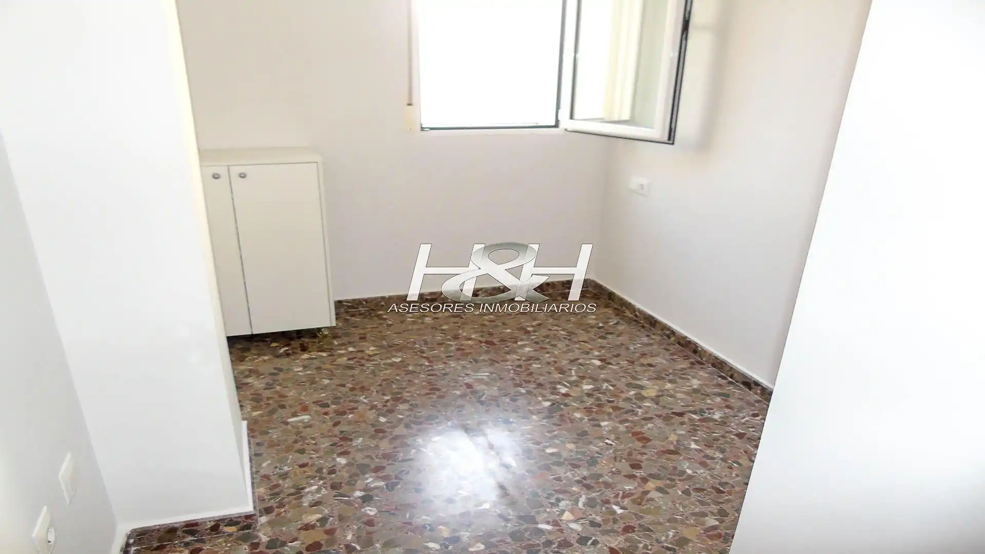 Dúplex de alquiler en Burjassot con Aire acondicionado, Calefacción y Terraza