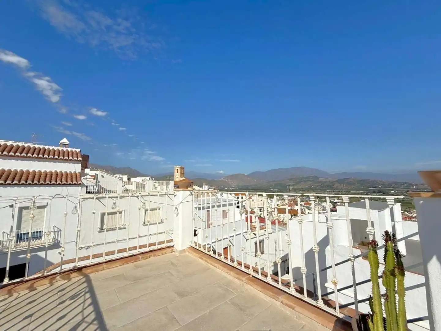 Vista exterior de Casa o chalet en venta en Salobreña