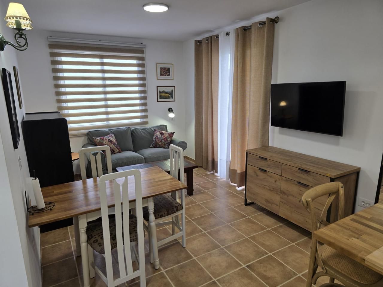 Sala d'estar de Estudi de lloguer en Puerto de la Cruz amb Jardí privat, Moblat i Balcó