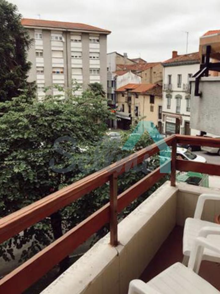 Außenansicht von Wohnung zum verkauf in Pravia mit Heizung, Parkett und Terrasse