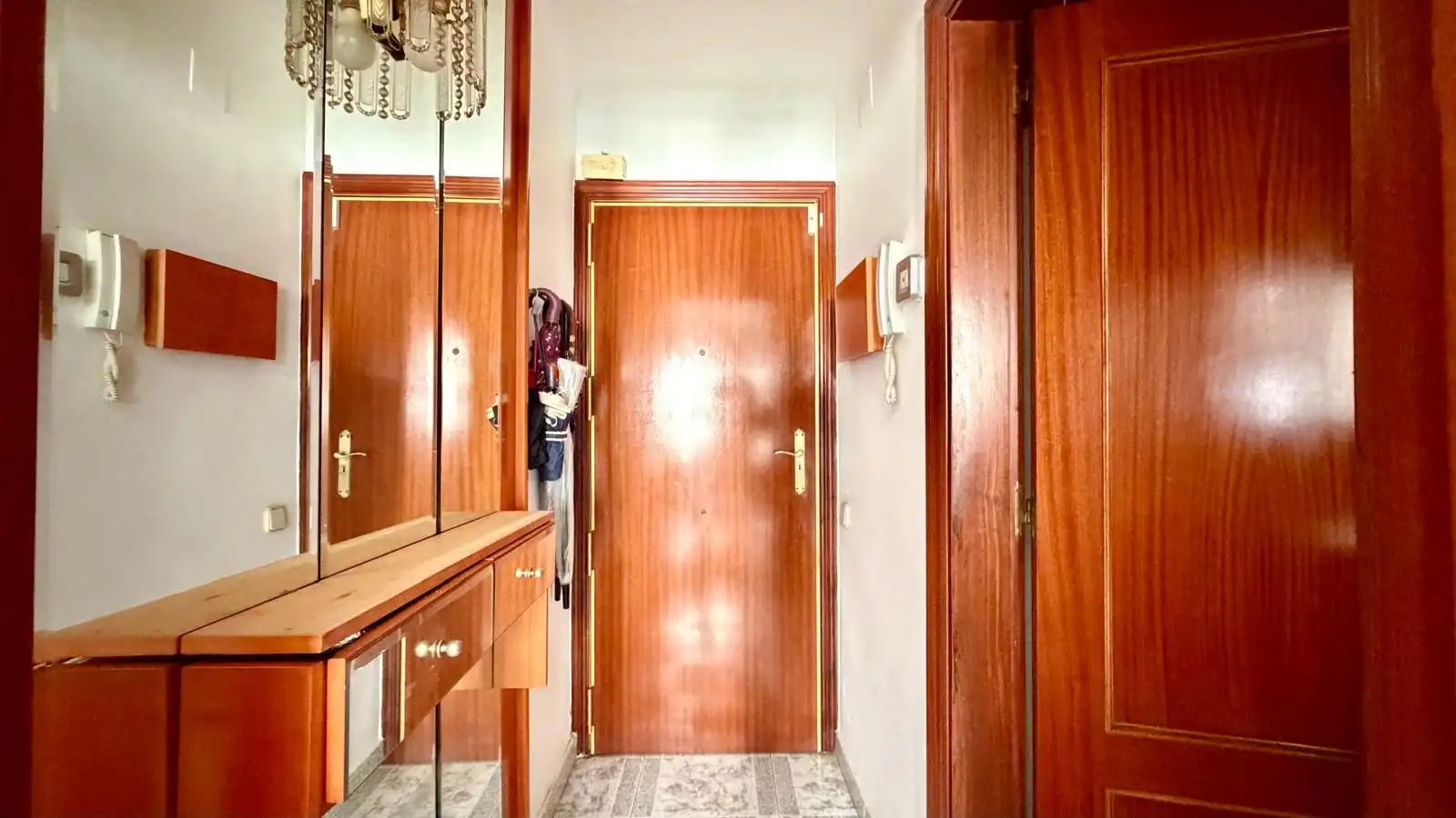Flat for sale in Esplugues de Llobregat  with Heating, Terrace and Balcony