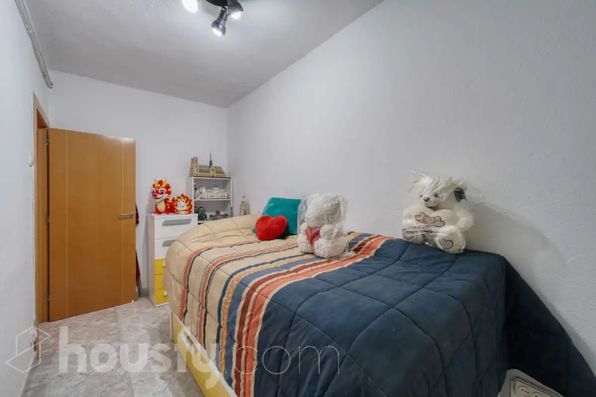 Bedroom of Flat for sale in Vilafranca del Penedès  with Air Conditioner, Heating and Storage room