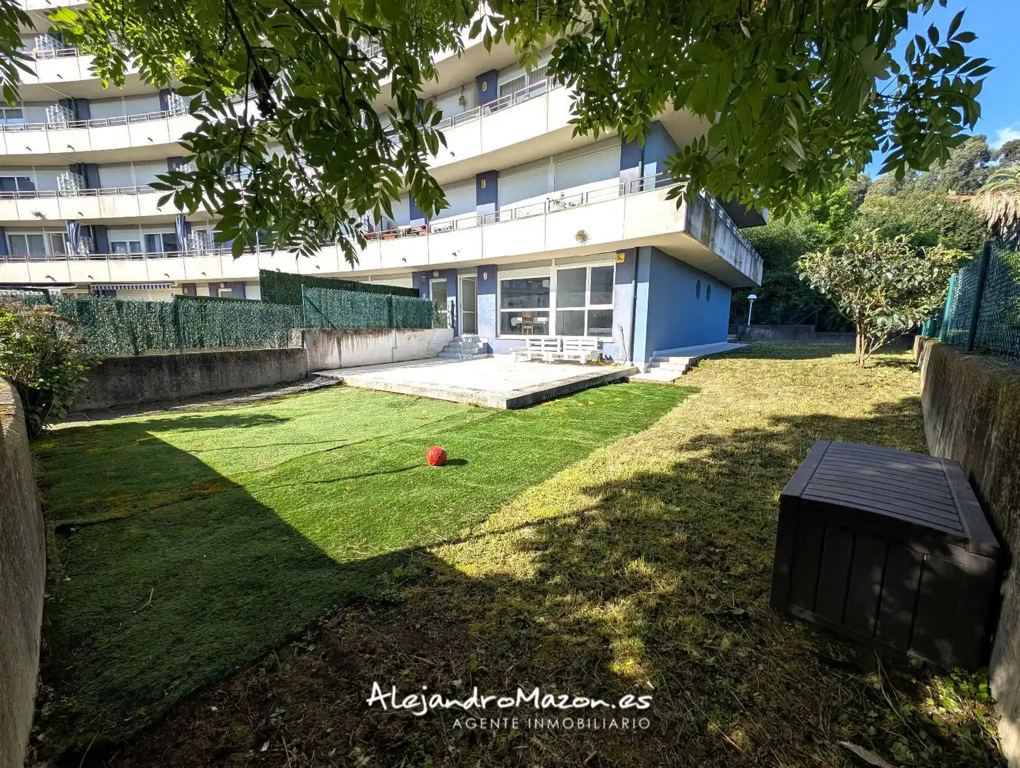 Jardín de Piso en venta en Castro-Urdiales con Calefacción, Jardín privado y Terraza