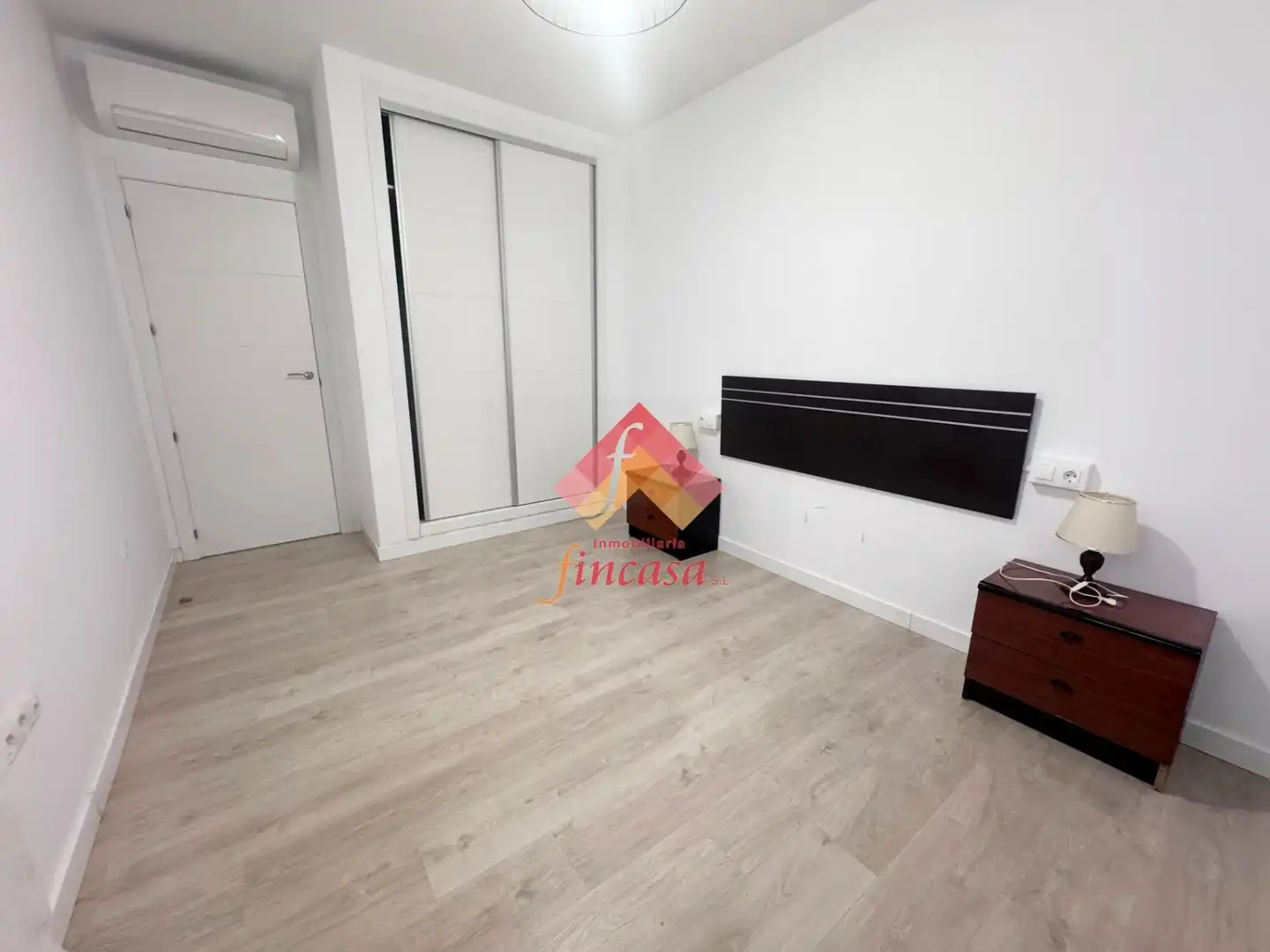 Flat for rent in Juzgados - La Feria