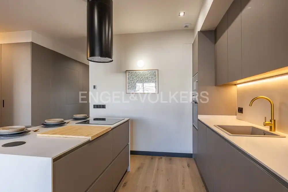 Kitchen of Flat for rent in Valencia  with Air Conditioner, Heating and Terrace