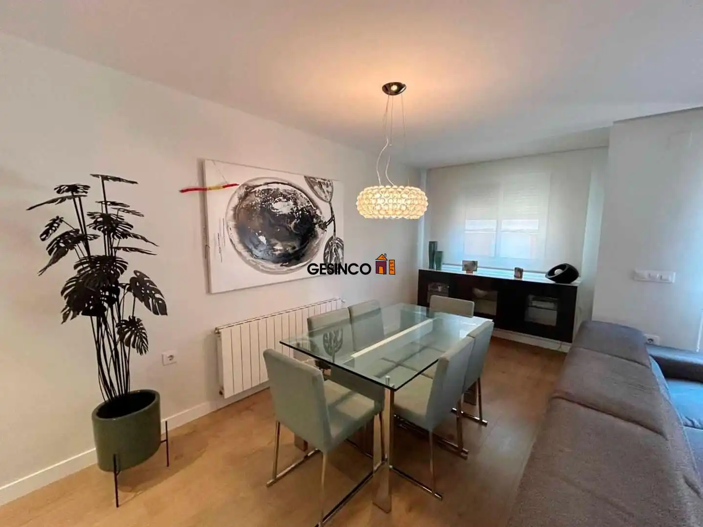 Comedor de Casa adosada en venta en Manuel con Aire acondicionado, Calefacción y Trastero