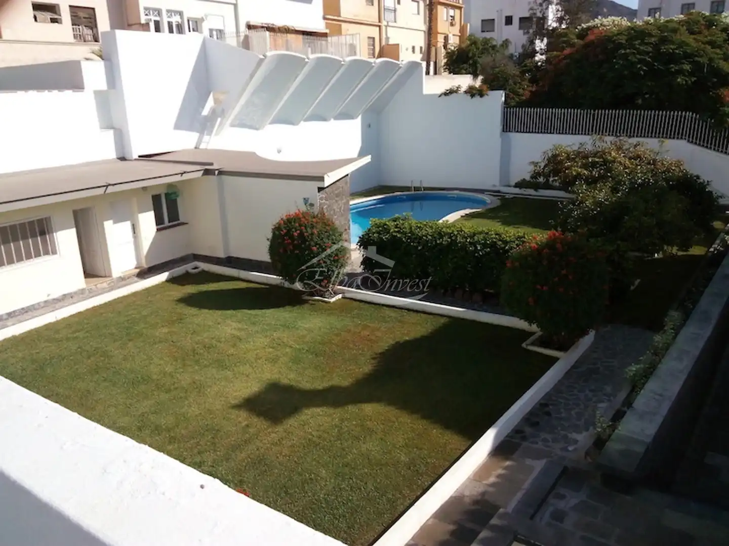 Garden of Houses for sale in Santa Cruz de Tenerife  with Air Conditioner, Terrace and Storage room