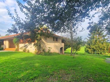 Villa zum Verkauf in Meruelo