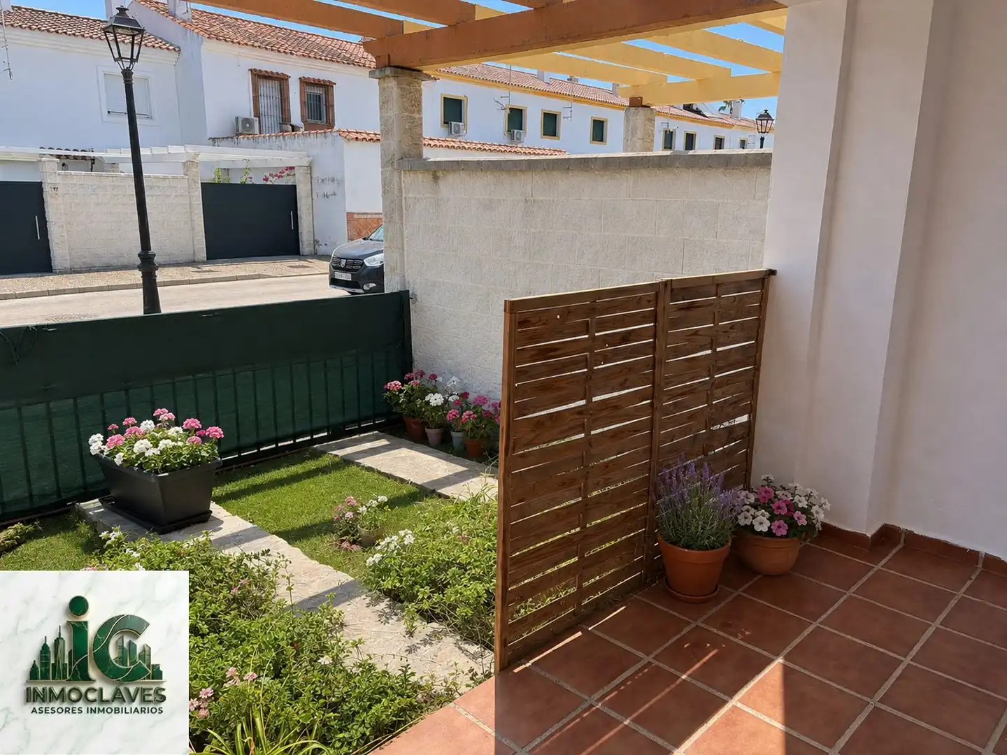 Terraza de Casa adosada en venta en Castellar de la Frontera con Jardín privado