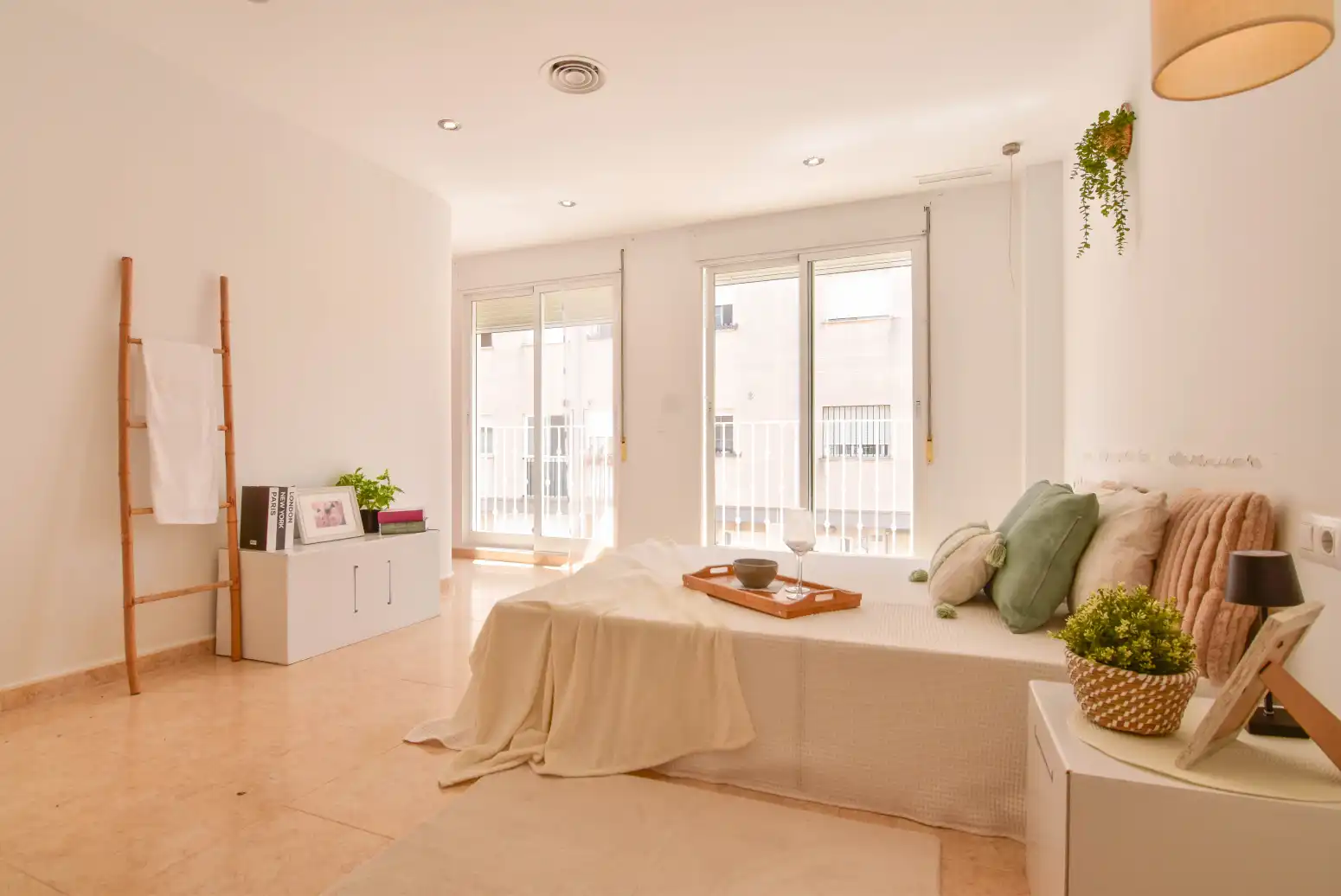 Bedroom of Detached homes for sale in Emperador  with Heating, Terrace and Balcony