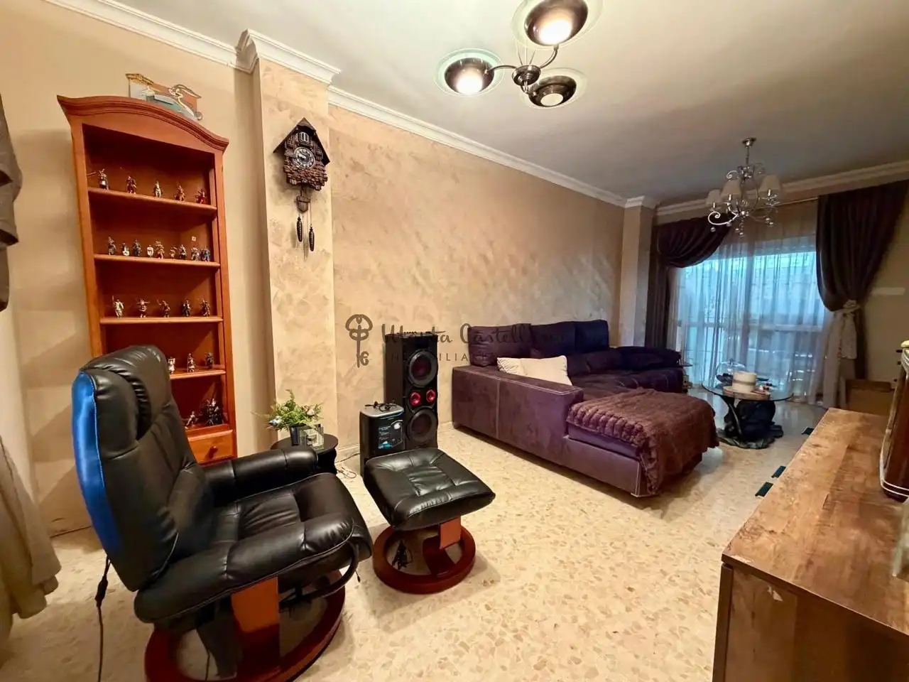 Sala de estar de Casa adosada en venta en Rota con Balcón